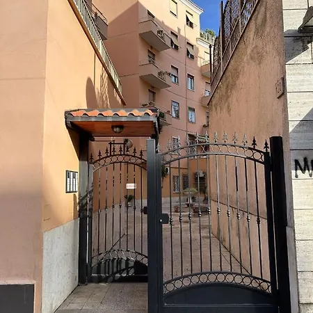 Cornelia Loft-metro-vaticano-centro רומא